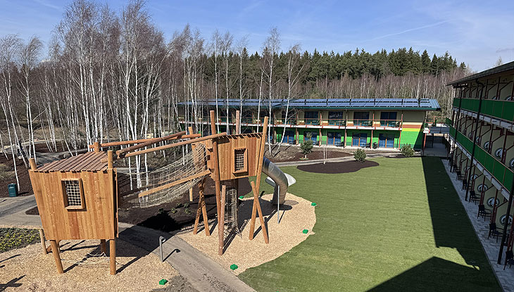 Hochseilgarten bei der Legoland Waldabenteuer Lodge, die am 15.03.2024 vorgestellt wurde  (©Foto: Martin Schmitz)